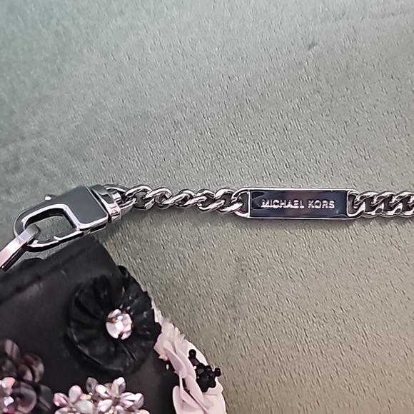 Michael Kors Black Gusset Clutch - Picture 8 of 9